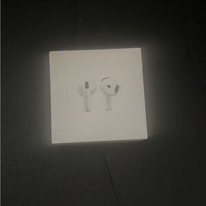 Apple AirPods 4